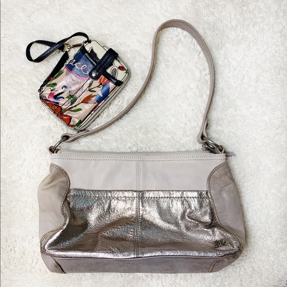 The Sak Handbags - The Sak Purse & Sakroots Wallet Bundle
